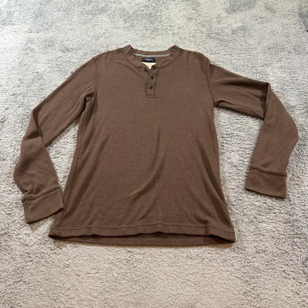 St. John's Bay Mens Super Soft Henley Shirt M Brown Waffle Knit Long Sleeve